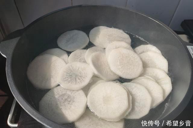  十足|白萝卜酿肉的家常做法，营养丰富美味十足，好看又好吃