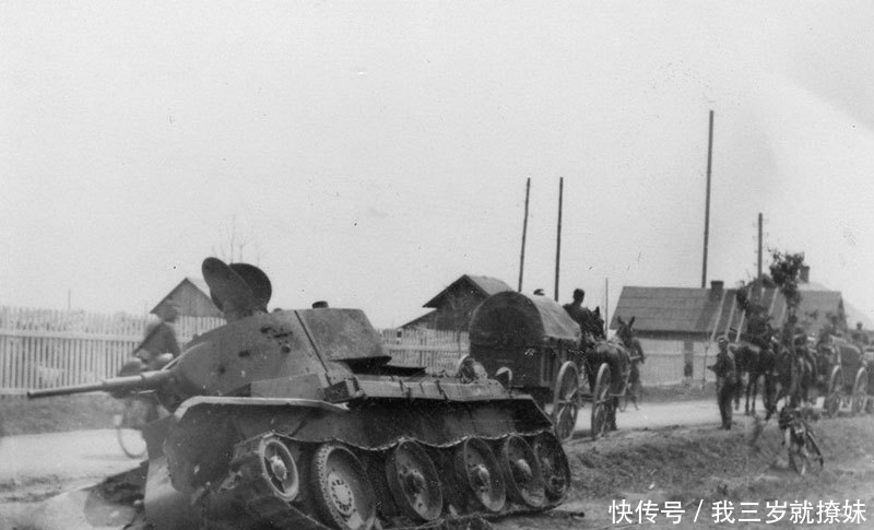  单车|老掉牙坦克也能出王牌：苏军BT-7设伏，单车歼灭22辆德国战车