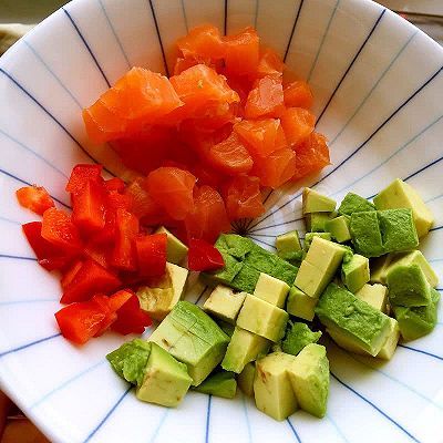  百吉福芝士|牛油果三文鱼芝士开放式三明治