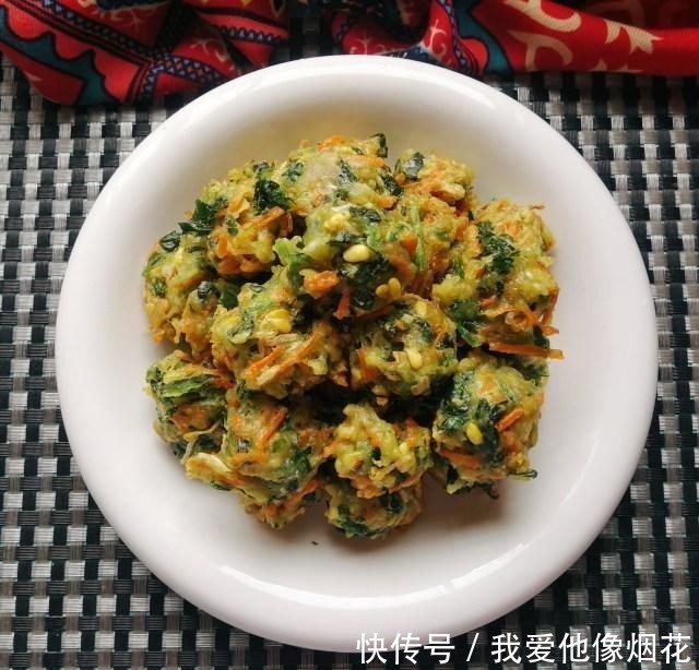 丸子|胡萝卜豆芽菠菜丸子,外酥里嫩,咸香适口