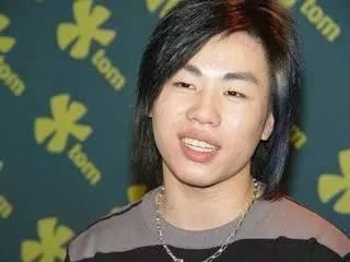  转身|《格格要出嫁》爆红后，18岁的倪睿思甩了胡彦斌，转身跟了罗中旭