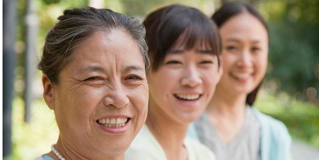 请看护|人到晚年，儿女和钱哪个重要，2个老人说出真实经历