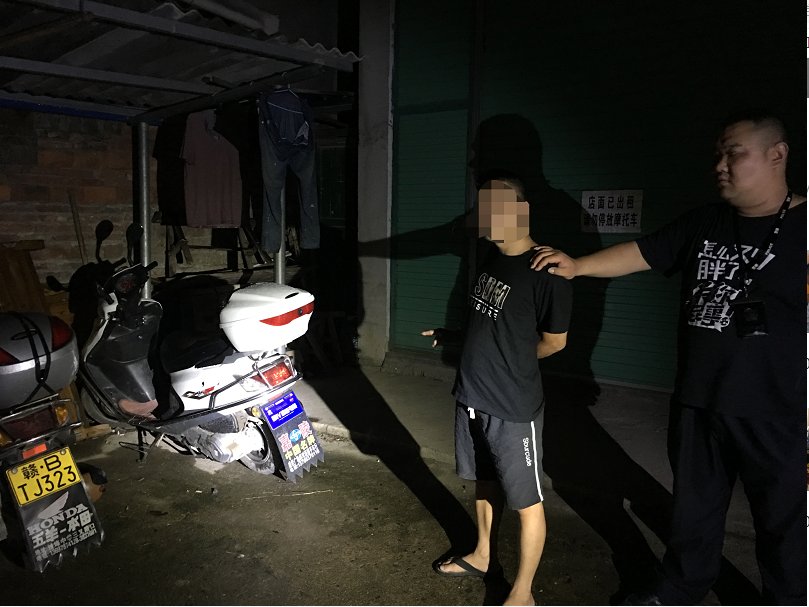 上犹县城|两男子开着宝马偷摩托车？嫌疑人：宝马是租的二手车，开豪车只为不被人怀疑