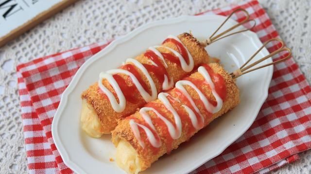  芝士|吐司的网红吃法，健康非油炸，酥软拉丝，给孩子当早餐正合适