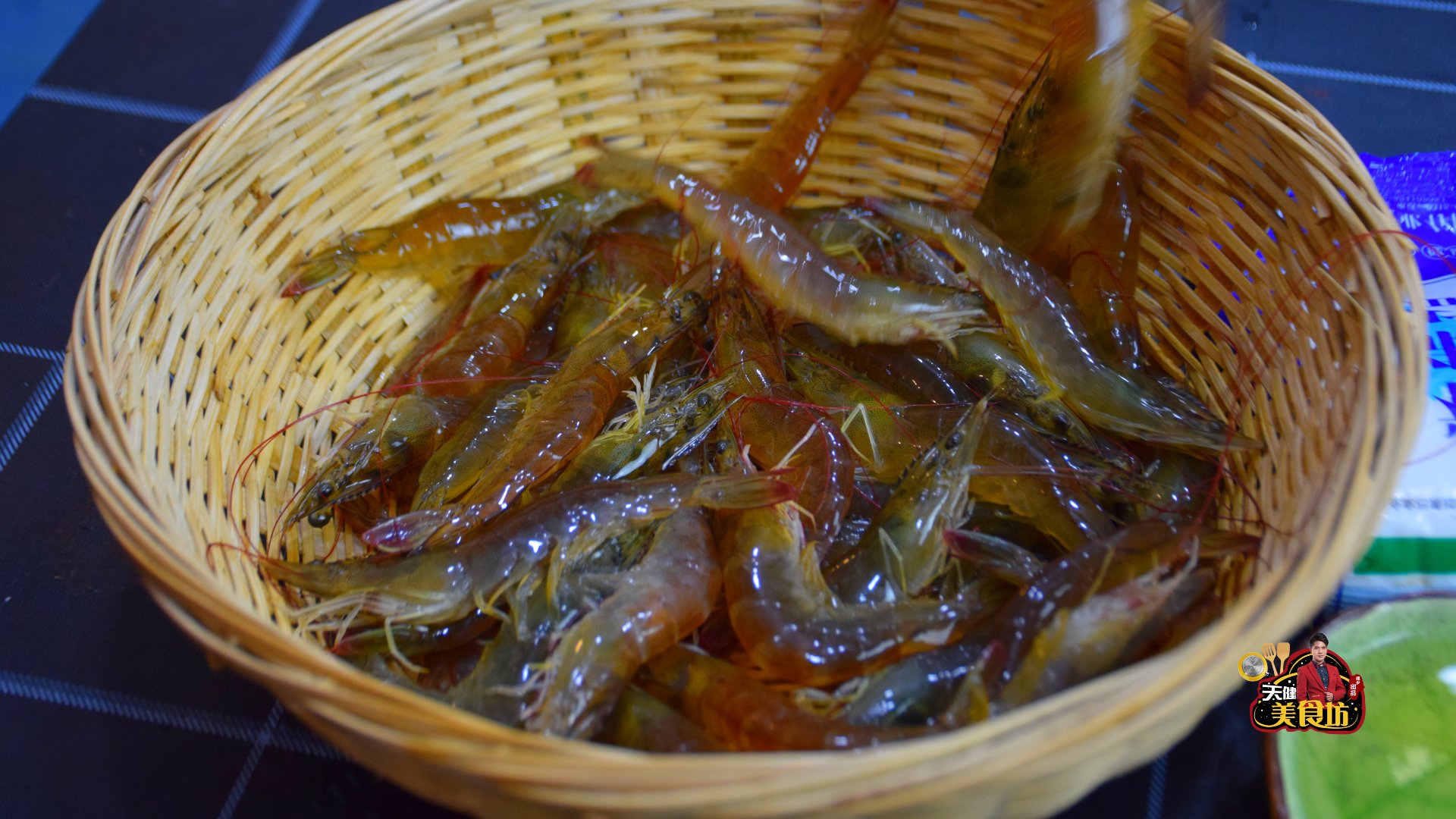 大虾|大虾广东人都喜欢这样做，烹饪过程只要掌握1步，做出来鲜香味美