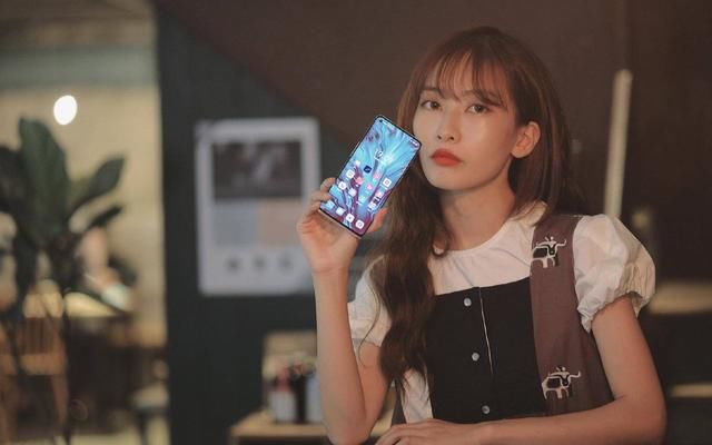 少女|两大人气女团抢资源!THE9 VS 硬糖少女303,神仙合作谁能拿下?