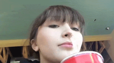 照片|15张隔着屏都感觉疼的照片，斗牛那个人，你以为隔着栅栏就安全么