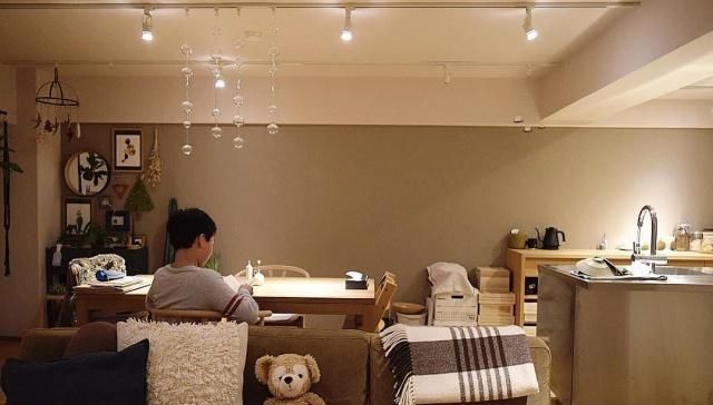 妈妈|离异妈妈带娃,懂事的12岁儿子为娘掌勺,日式家居生活堪称完美