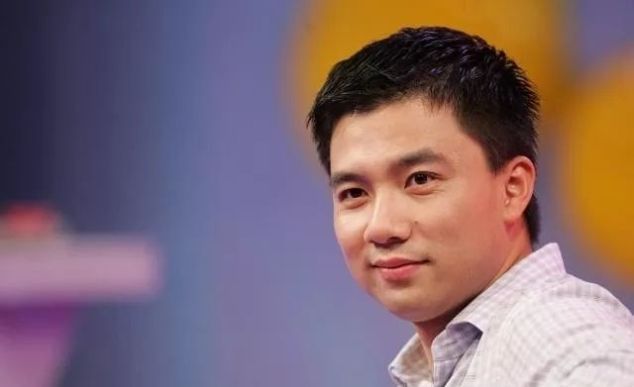  美人|中国电商史上的大佬,曾大赚18亿后为美人退隐,错失3万亿江山