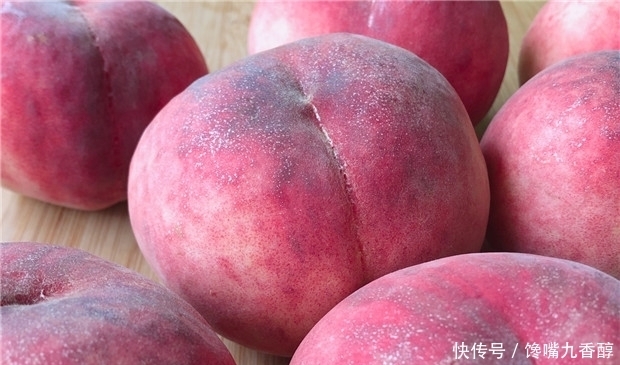真棒|挑选桃子有诀窍,牢记1个“小机关”,甜不甜一眼看出,方法真棒
