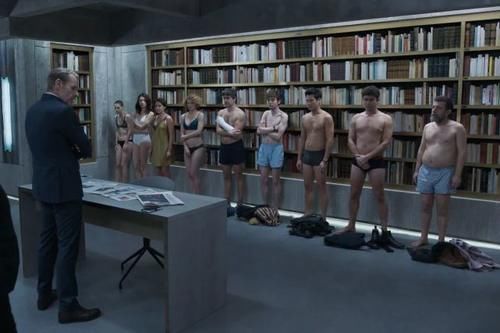  密室|“高考”密室谋杀，年度第一悬疑大案来了！