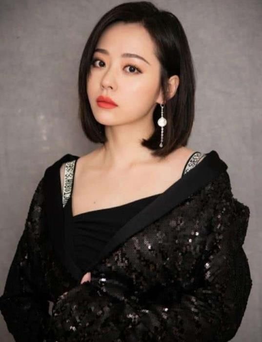  歌词|张靓颖成《新说唱》导师，歌词暗讽圈内女星：说唱实力能否被认可