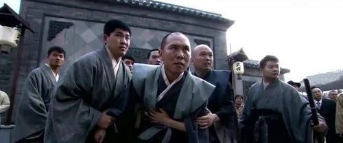  活到|他绰号长江大侠，单挑3名日本浪人，50岁打趴美国拳王，活到119岁