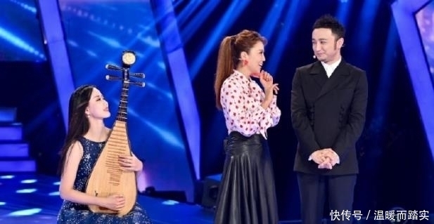 节目|央视主持人张蕾亮相《星光大道》,这下身旁的朱迅尴尬了
