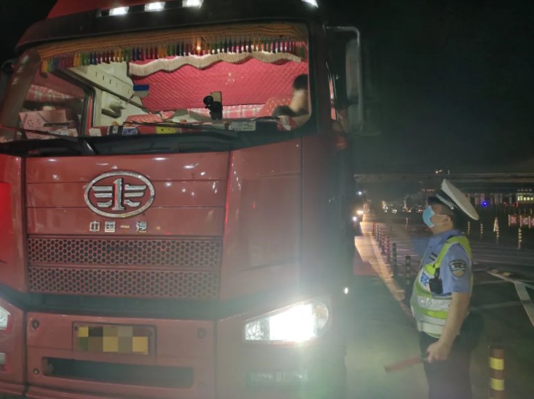 聊城|保安全、保畅通，聊城高速交警在行动