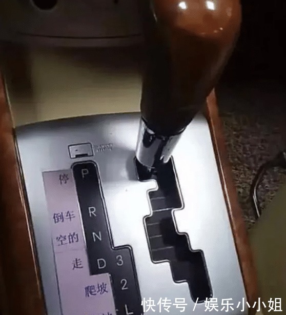 火腿肠|“火腿肠中间有夹心,这白糊糊的是什么”哈哈哈真材实料