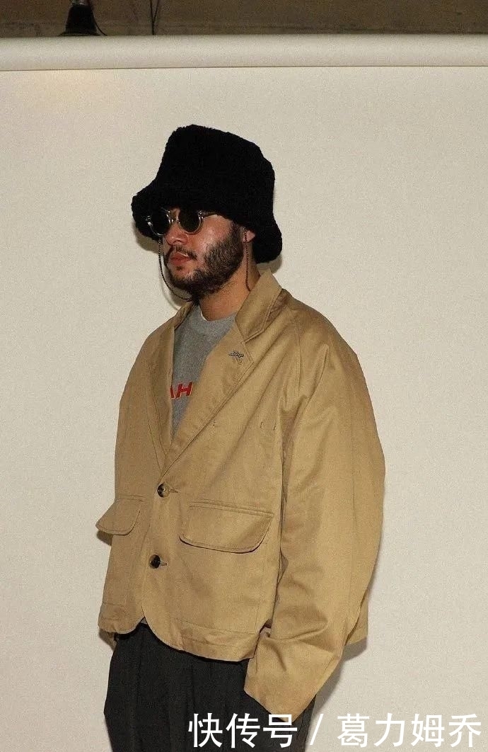 衣服|不会拍照的设计师不是一个好模特