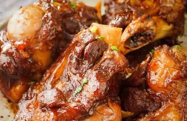  东北|东北人请客吃饭，必点的几道硬菜，道道美味又大气