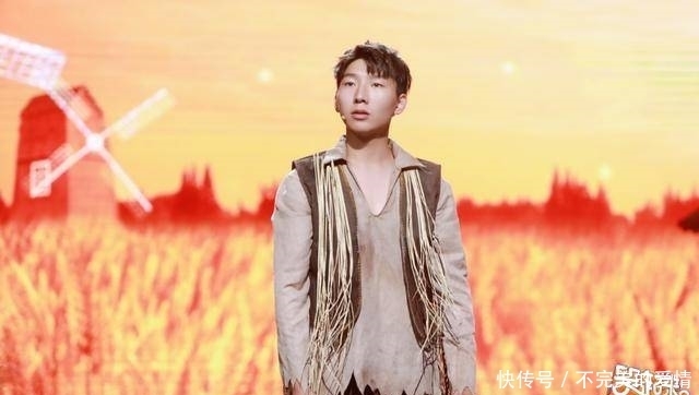 挑战|《笑起来真好看》秦霄贤展现低音炮翻车,阿如那挑战青你2女团舞