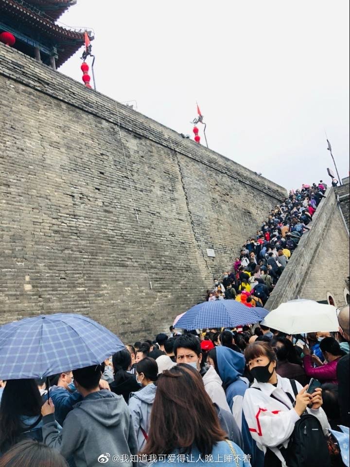  景区|3000亿的大项目！这名游客却想回家？景区回应了...