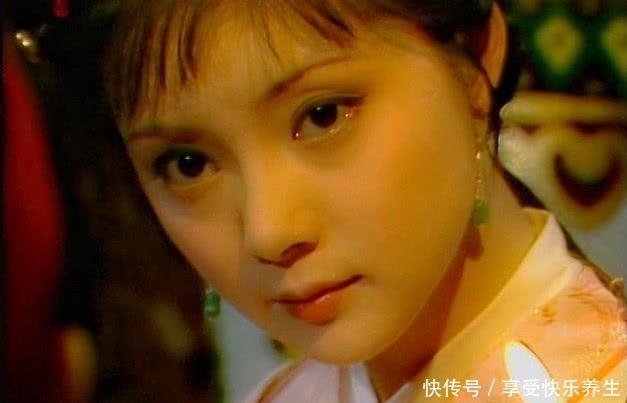 红楼梦|红楼梦: 薛宝钗竟然是鬼, 其实薛宝钗早就死了!