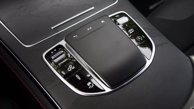 AMG|2020款奔驰AMG GLC43：谁说奔驰Coupe就虚荣？