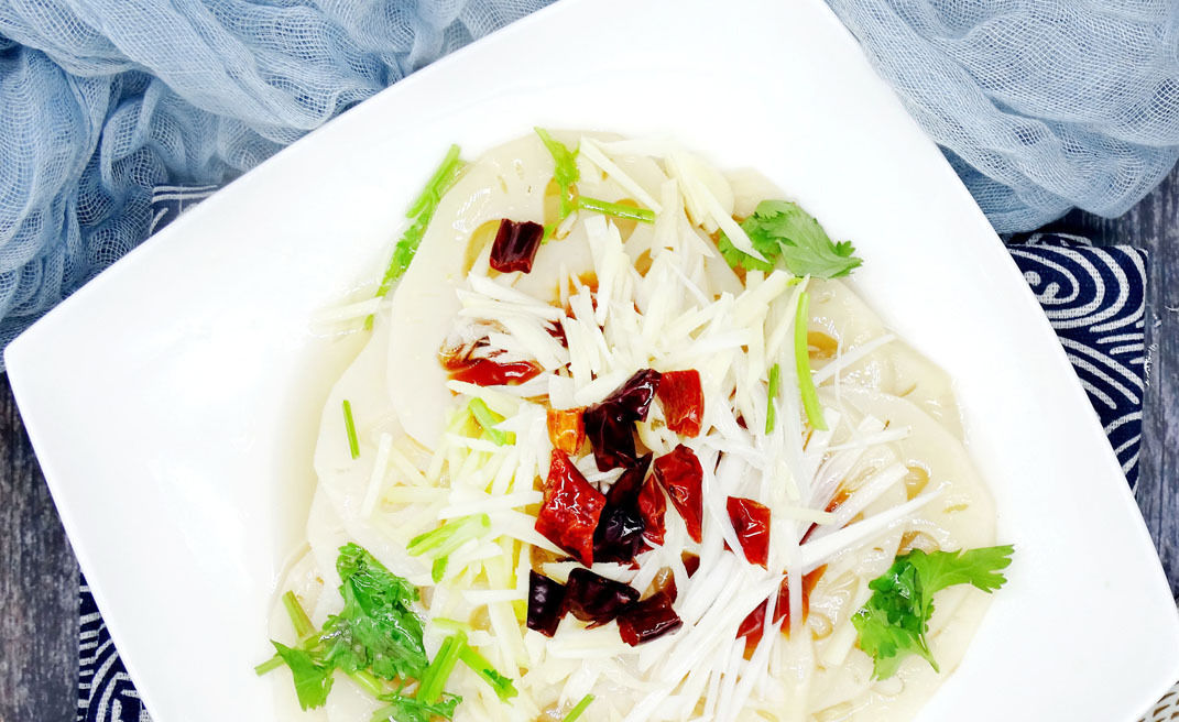 我家|秋天吃这菜最补人，简单拌拌鲜香脆嫩，我家每周吃4次，雷打不动