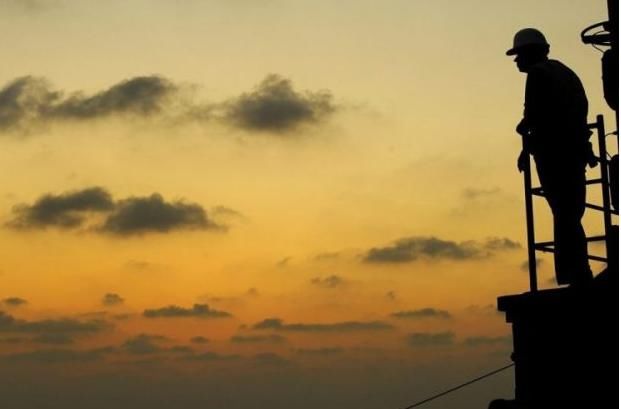 夺命|惊心!甲板作业打手机, 3名船员被夺命 ... 船上作业,请远离手机!