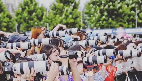  专访|“政策严控，决策失误，我们确实很焦虑” | 专访时代峰峻