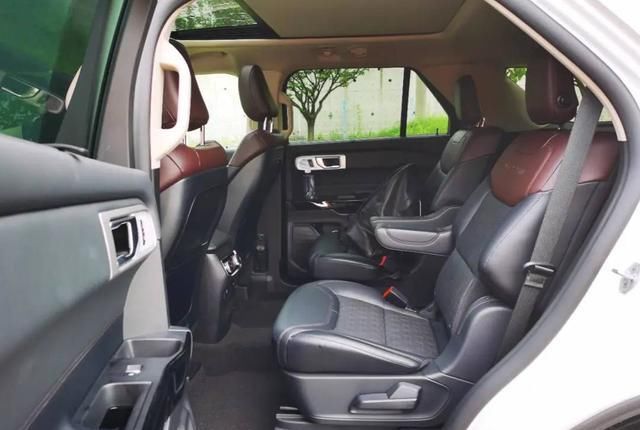  福特|精致的“大兄弟”儿，试驾长安福特全新探险者