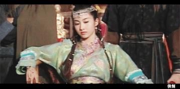  黎姿|48岁黎姿健身照刷屏，网友：自律的人，楚楚动人！