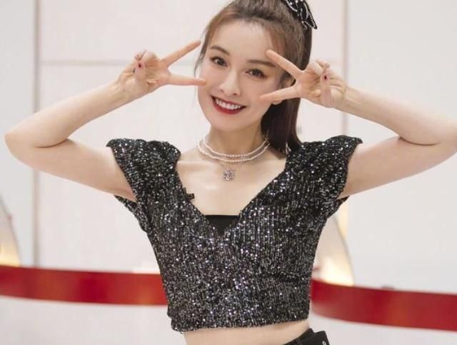  话题度|吴昕的腰有多细？在腰上缠两圈丝带，看清效果后：我羡慕了