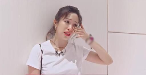  连吴昕|在《乘风破浪》里没有存在感？一个人吃饭，连吴昕对她也不了解