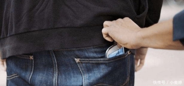  轻伤|小偷撬门，但业主在家，被打成轻伤，小偷家属堵门索赔，怎么办