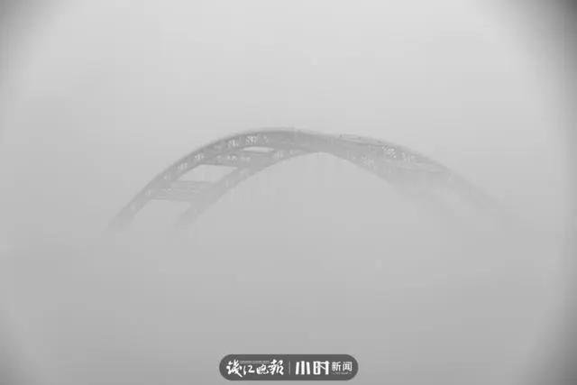  钱塘江|太仙！钱塘江“晨雾奇观”刷屏：恍如海市蜃楼