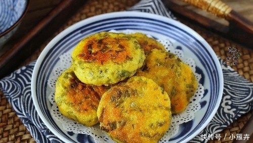  粗粮|不用早起也能吃到，粗粮发面早餐饼，加点菜叶如此煎，味道真是好