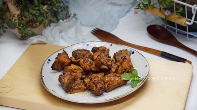  好吃|原来排骨还能这样做，焦香不柴，比饭店的还好吃，做法也简单