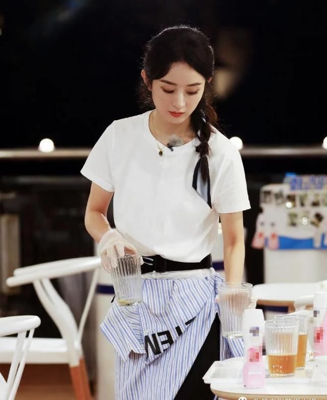  赶上|黄晓明今年上《中餐厅》大变样，为赵丽颖解围，情商快赶上黄渤了