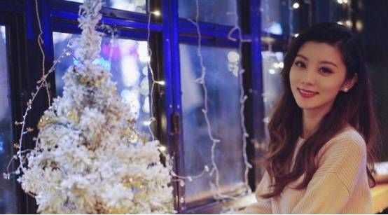  得知|本以为王牌女郎的身份够意外了，得知他的身份后，网友：卧虎藏龙