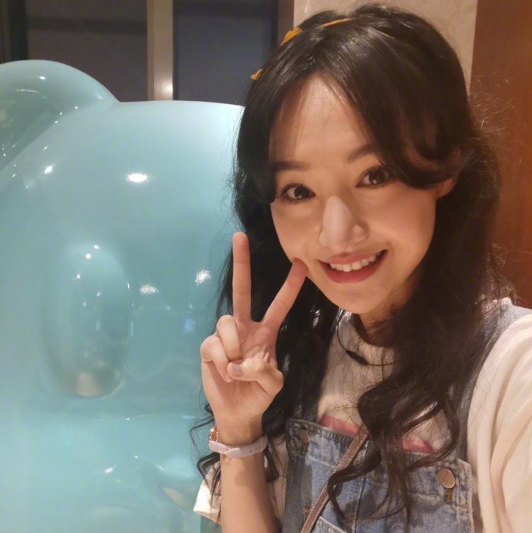  阵容|郑爽官宣加盟恋爱节目，嘉宾阵容豪华，伊能静黄圣依同框让人期待