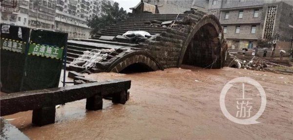 河流|万州再发暴雨红色预警！ 雨有多大？河流明显涨水，多地积水被淹……降雨仍将持续