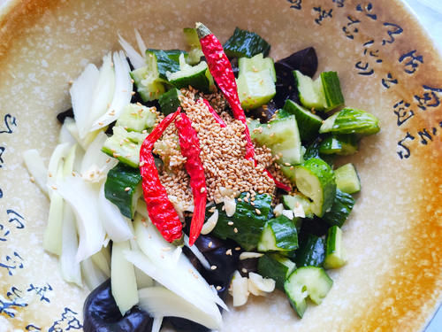  油腻|我家隔三差五吃这菜，清凉爽口不油腻，10分钟端上桌，最受欢迎