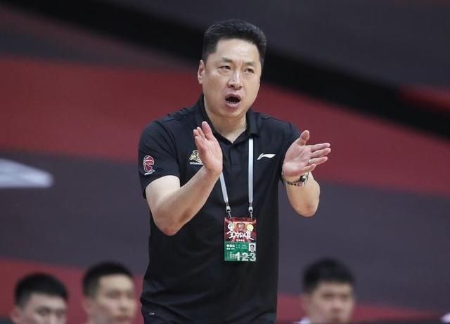  球队|分析：从广东男篮险胜浙江广厦一役中，看广东队如何以稳和变取胜