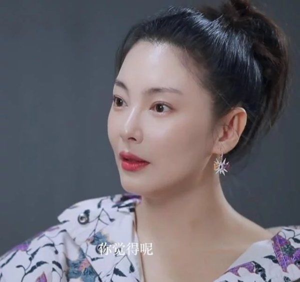  万茜|拆穿万茜、狠怼宁静，被称明星照妖镜的毒舌主持，终于遇到对手了