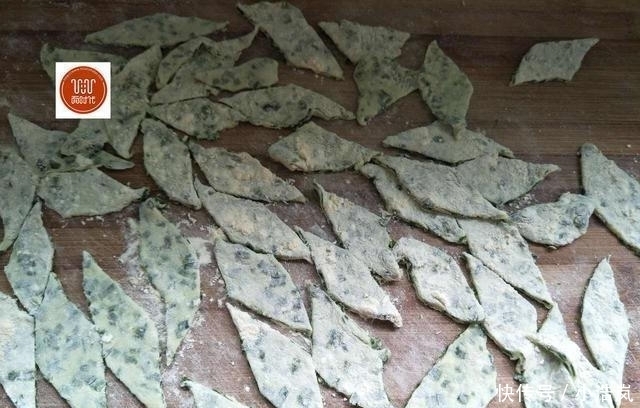 适量|韭菜别再包饺子了，换种新吃法，大人孩子都喜欢，分分钟就被抢光
