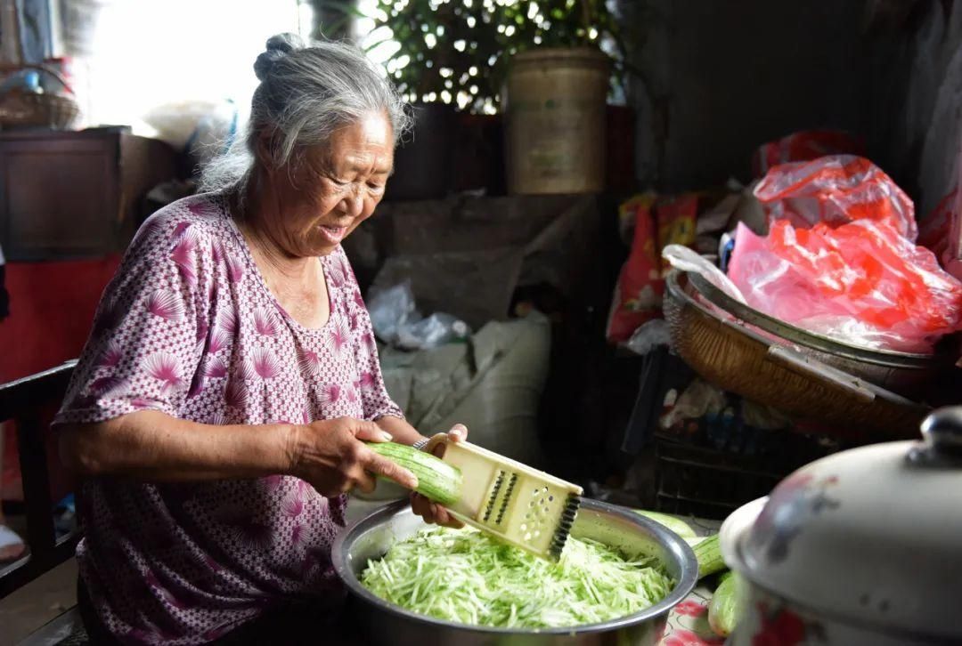  工作队|决胜全面小康 决战脱贫攻坚丨“爱找事”的驻村工作队 让村民“小幸福”满满