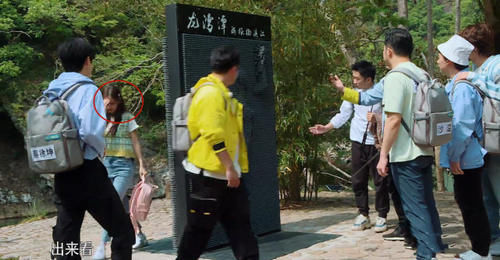  没整|郑恺按压baby的脸，看到她的补救方法，网友：整没整太明显！