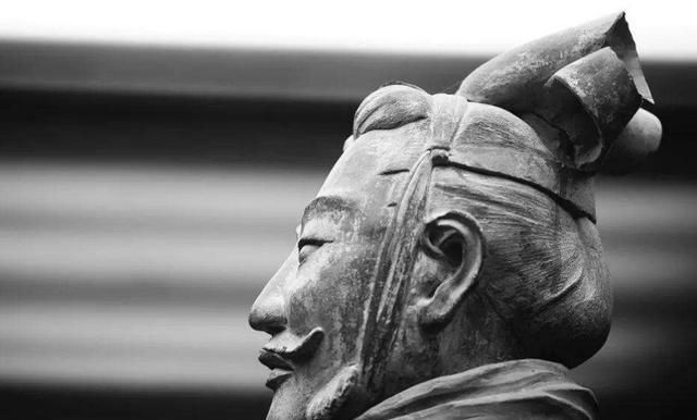  泥偶|33年前，有位农民卖了个泥偶被判处死刑！法官：你看他卖的什么