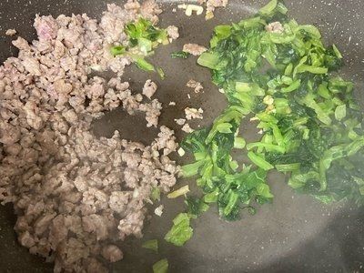 下饭|雪菜炒肉沫家常做法，下饭入味，做法简单，颇具特色的地方美味