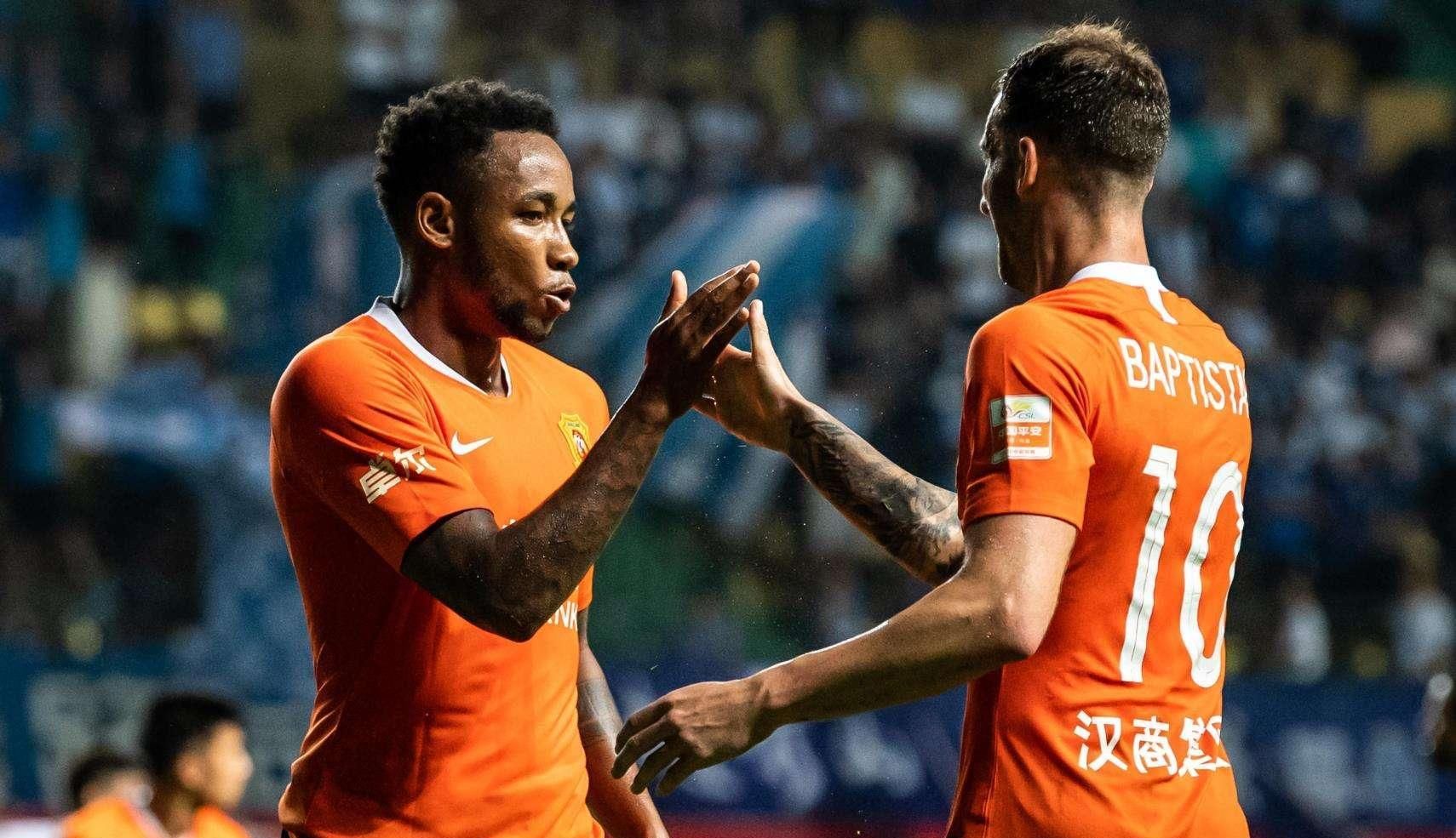  引进|埃弗拉将成转会市场香饽饽，上港高呼：终于可以上归化球员打恒大